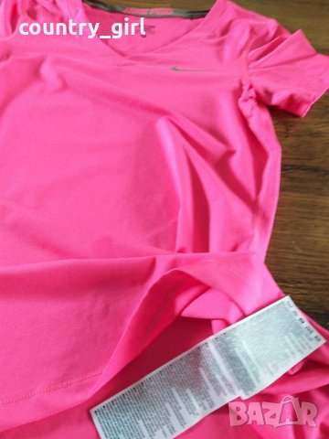 Nike Pro Short Sleeve V-Neck - страхотна дамска тениска КАТО НОВА, снимка 6 - Тениски - 28990884