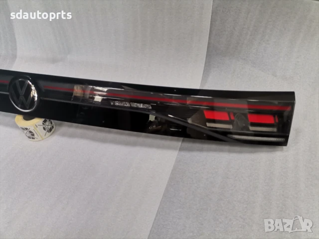 3J0945307 B C Нов Централен IQ Light Стоп VW Passat B9 Variant R Line, снимка 4 - Части - 50779093