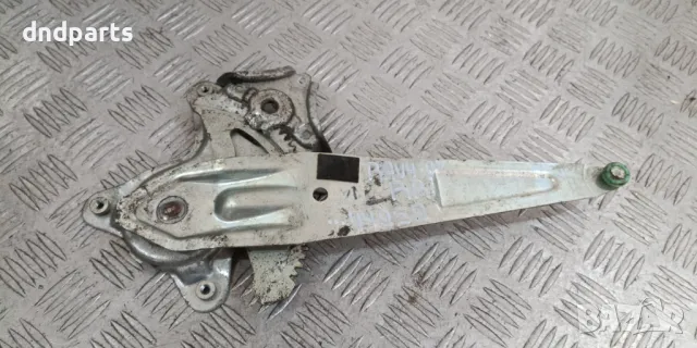 Стъклоповдигач Toyota RAV4 2004г.(заден десен)	