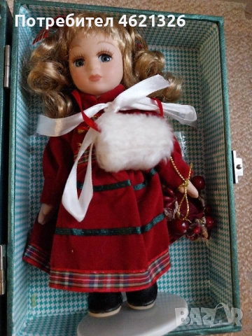 Колекционерска порцеланова кукла Виктория като нова, лимитирана серия, сертификат, снимка 3 - Декорация за дома - 52056726