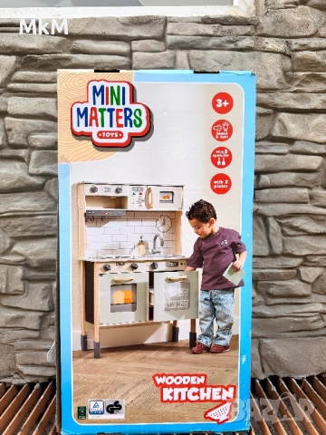 Дървена детска кухня със светлина и звук