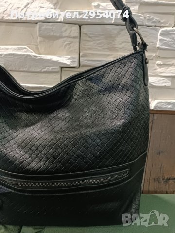 голяма чанта в черно тип торба 25лв, снимка 1 - Чанти - 43894586