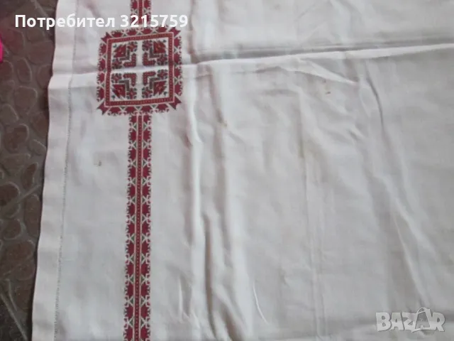 Покривка ,ръчно бродирана , фолк мотиви, 145х145 см., снимка 5 - Покривки за маси - 50302627