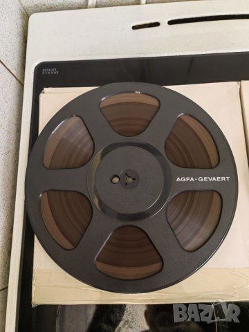 Agfa Gevaert 10" 26см Пластмасови ролки с лента и кутий , снимка 2 - Декове - 40725399
