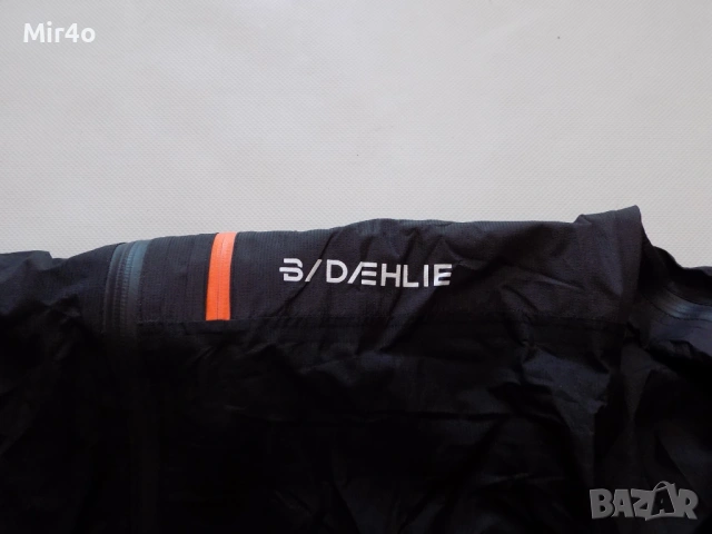 яке bjorn daehlie мембрана горнище худи суичър ветровка екип елек туризъм планина дамско оригинал М, снимка 3 - Спортни екипи - 41780814