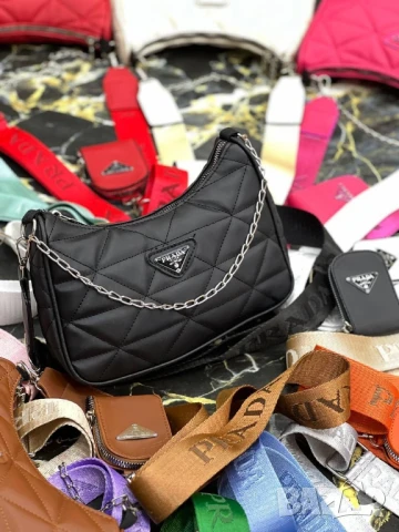 чанти prada , снимка 15 - Чанти - 50761655