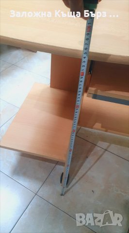 Подвижно Бюро 140х60х75  Много Добро Състояние!!!, снимка 7 - Бюра - 40000671