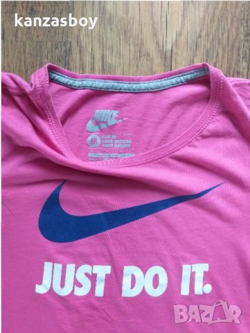 Nike - страхотна дамска тениска, снимка 2 - Тениски - 33152376