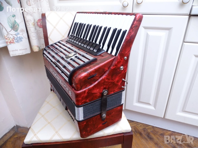 Акордеон Велтмайстер Консона 96 баса, снимка 8 - Акордеони - 52065884