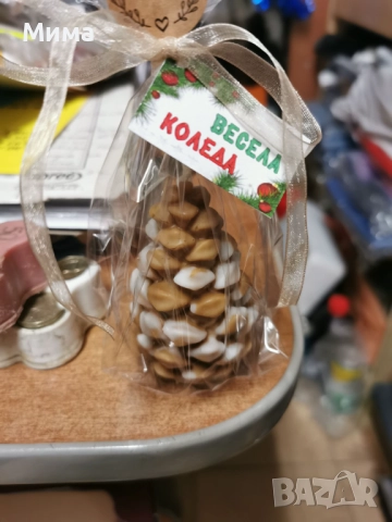 Ароматна коледна свещ - Шишарка