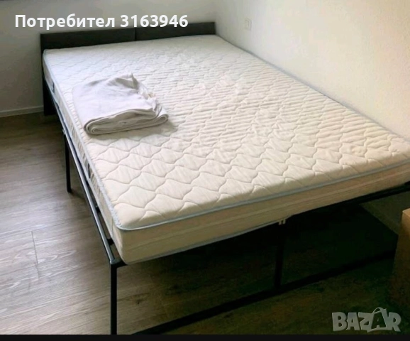 Метално легло с размер 140/200 см с матрак 
