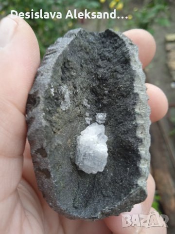 Страхотна геода апофилит , снимка 3 - Колекции - 43115724