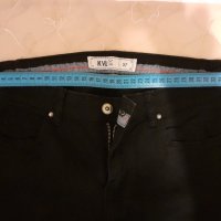 Дамски черен панталон, снимка 2 - Панталони - 43321155