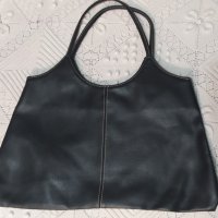 Черна кожена чанта и дамски плик, снимка 2 - Чанти - 43223158