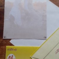 плик и лист за писмо луксозен комплект цветни Пиня Италия Pigna Italy, снимка 7 - Ученически пособия, канцеларски материали - 39194382