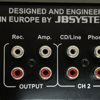 Двуканален миксер JBSYSTEMS с куфар, снимка 2 - Ресийвъри, усилватели, смесителни пултове - 44933976