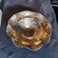 метална купа, снимка 1 - Антикварни и старинни предмети - 29074181