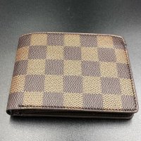 Портфейл без монетник Louis Vuitton, снимка 1 - Портфейли, портмонета - 28851709