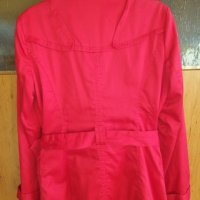 Червено късо дамско  палто , снимка 3 - Палта, манта - 27074567