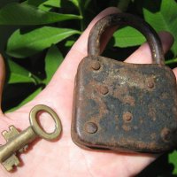  стар катинар с ключ, снимка 10 - Други ценни предмети - 28955737