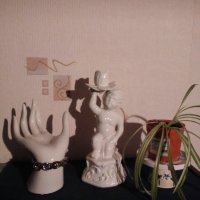 Порцеланови статуи: ръка стойка за украса и поставяне на пръстени,свещник ,,АНГЕЛ"  и поставка. , снимка 2 - Статуетки - 40973667