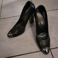 Естествена кожа , снимка 1 - Дамски обувки на ток - 35112047