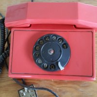 Ретро телефон с шайба, снимка 1 - Антикварни и старинни предмети - 43241342