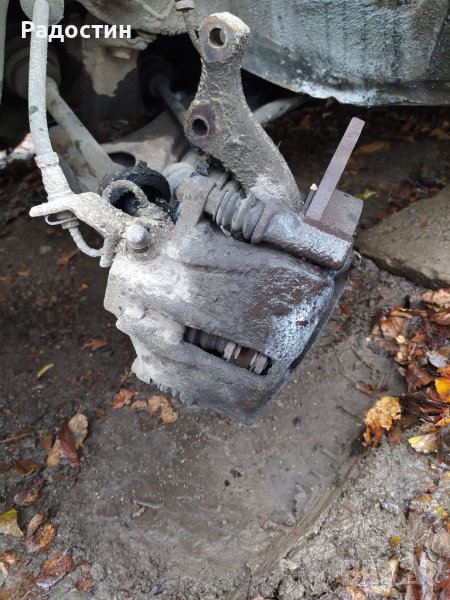 Спирачни апарати за vw passat b4 дизел, снимка 1