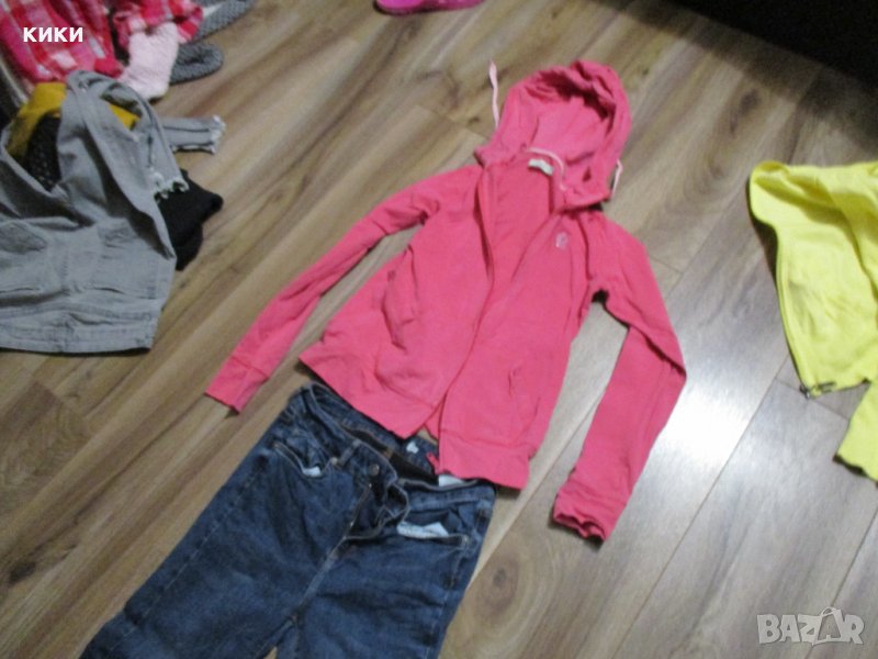 Дамски /детски суичъри, снимка 1