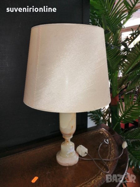 Старинна лампа с мраморна основа, снимка 1