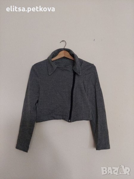 Дамско сиво късо спортно-елегантно горнище/суичър в размер М, снимка 1
