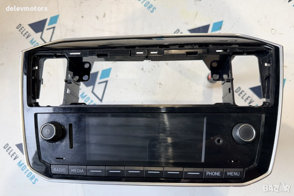 1S0035871 радио от Volkswagen UP 1.0i, 65 кс., двигател DSG, 30000 км., 5 ск., 2024г., euro 6D, снимка 1