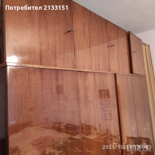 Четирикрилен гардероб с надстройка, снимка 1