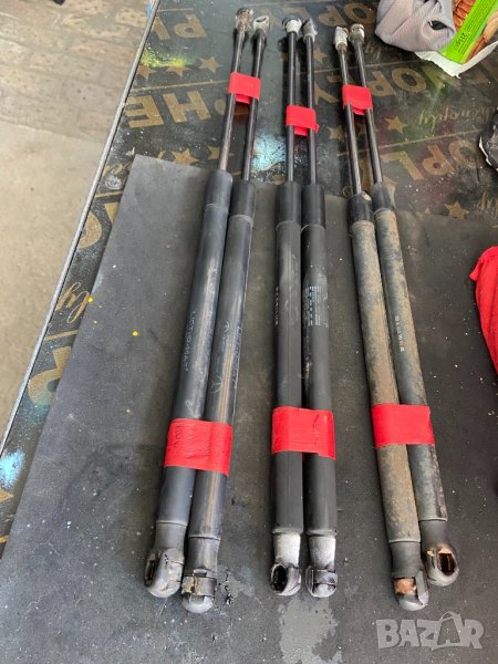 Амортисьорчета заден капак мерцедес ц класа w203 ( 2000 - 2007 г. ), снимка 1