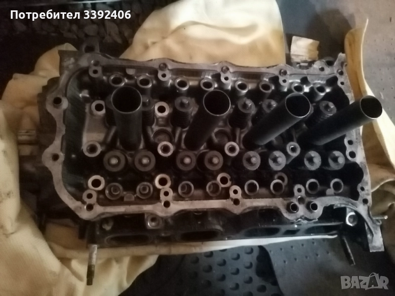 ЦИЛИНДРОВА глава за Тойота Аурис или Ярис 1.33i 2012г, снимка 1