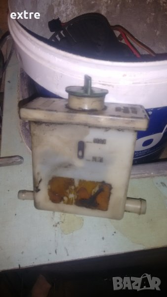 Казанче хидравлична течност от голф 3 1.6 моно 75кс, снимка 1