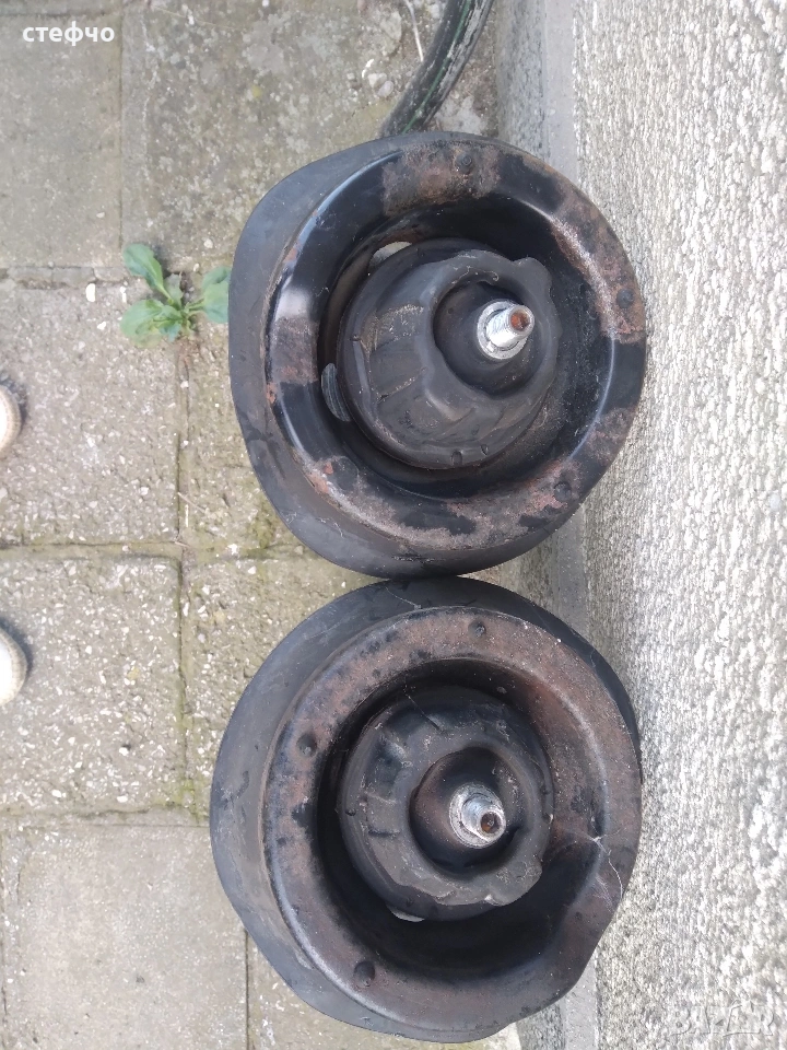 Предлагам два предни макферсона за Mercedes W209 , снимка 1