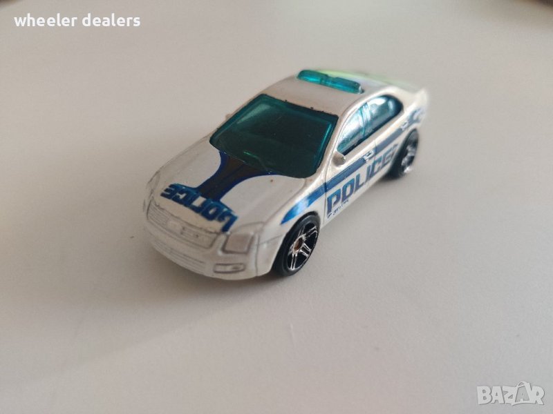 Метална количка Hot Wheels Ford Fusion - Police 1/64, снимка 1