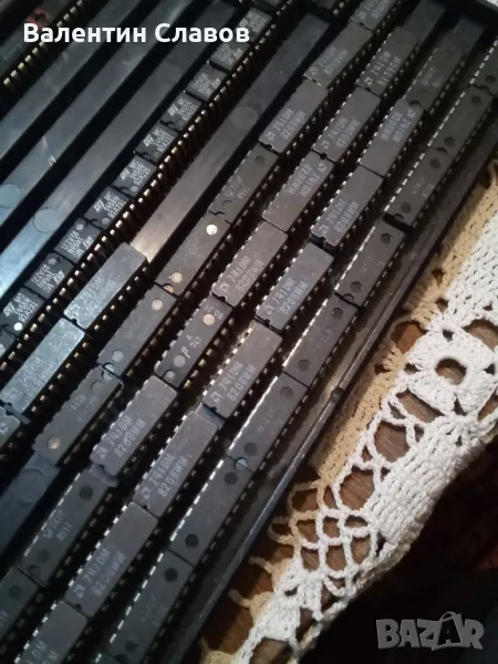 Интегрална схема 741, снимка 1