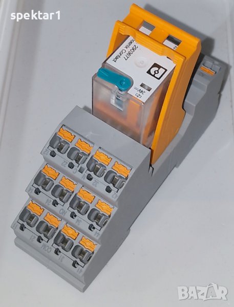 Миниатюрно постоянно токово реле 24 волта цокъл куплунг на дин шина 4 превключващи контакта по 10 А, снимка 1