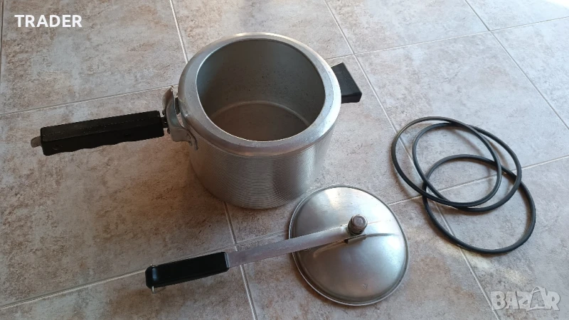 тенджера за готвене под налягане 6л с три броя уплътнения за капака, снимка 1