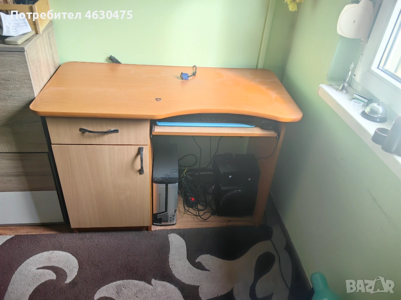 Бюро, снимка 1