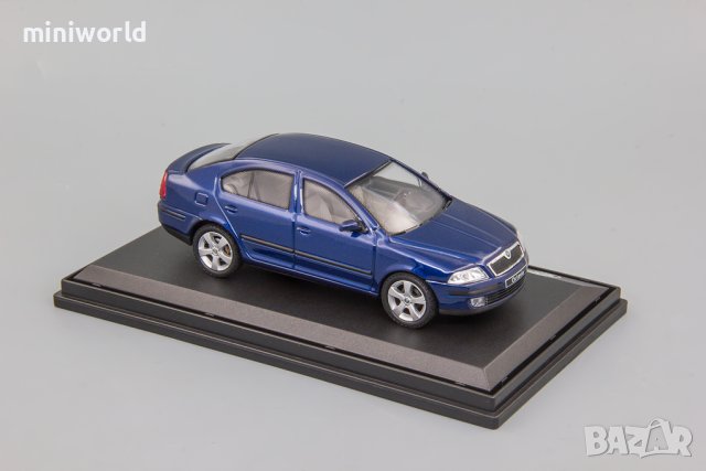 Skoda Octavia II 2004 - мащаб 1:43 на Abrex моделът е нов в PVC дисплей-кейс, снимка 3 - Колекции - 44059716