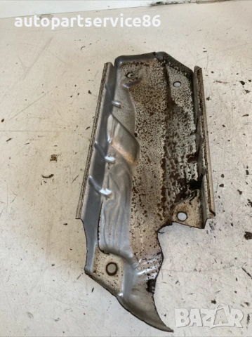 Ляв капак на термозащитата V6 за Jeep Cherokee KJ 3.7 (2005) 53031093AB, снимка 2 - Части - 53568586