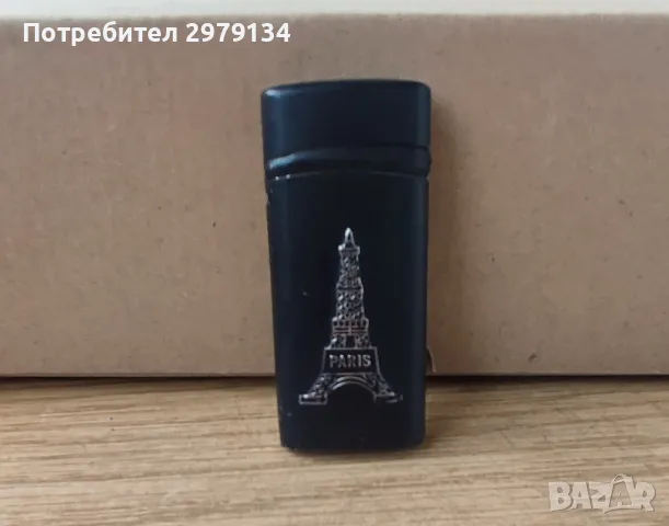 Метална газова запалка.