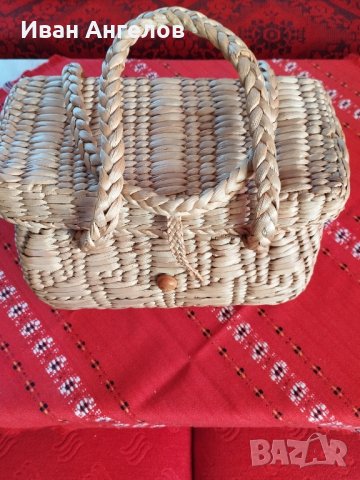 Старинна дамска плетена чанта 