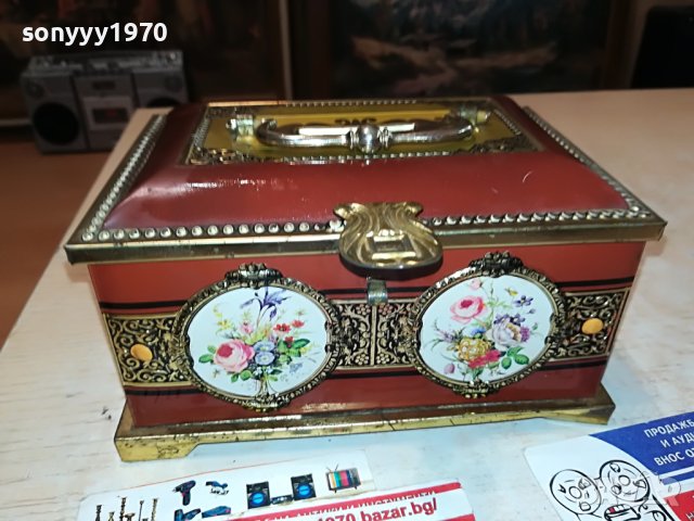 МЕТАЛНА КУТИЯ КАСИЧКА ОТ ФРАНЦИЯ 2905231150M, снимка 15 - Антикварни и старинни предмети - 40859321