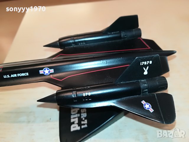LOCKHEED SR-71 BLACKBIRD U.S.AIR FORCE МЕТАЛЕН САМОЛЕТ 2002231720, снимка 15 - Колекции - 39742890