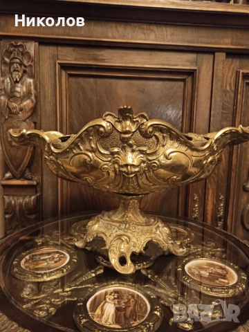 Бронзова ваза за цветя, снимка 3 - Антикварни и старинни предмети - 52573549