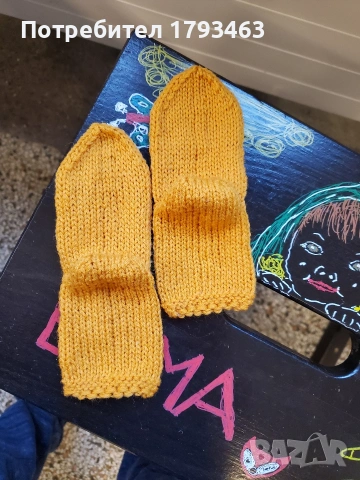 Ръчно плетени бебешки терлички зо бебе от 3 до 6 месеца, снимка 18 - Детски якета и елеци - 42589209